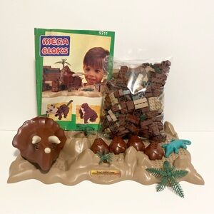 Mega Bloks Triceratops 9711 Vintage 1993 Lot Building Blocks Dinosaur Base Plate